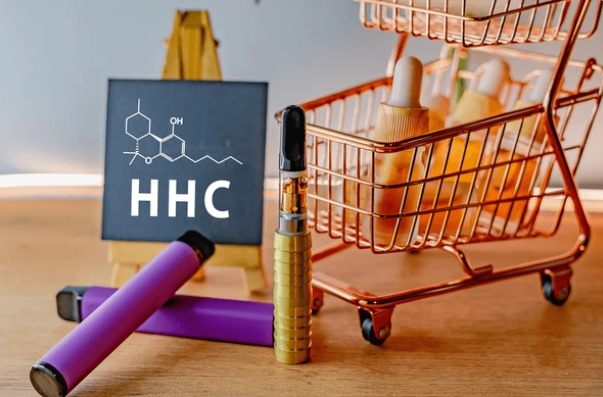 Descubriendo el Proceso de Extracción del HHC: El Secreto detrás de la Innovación de Green Muse 🌿✨